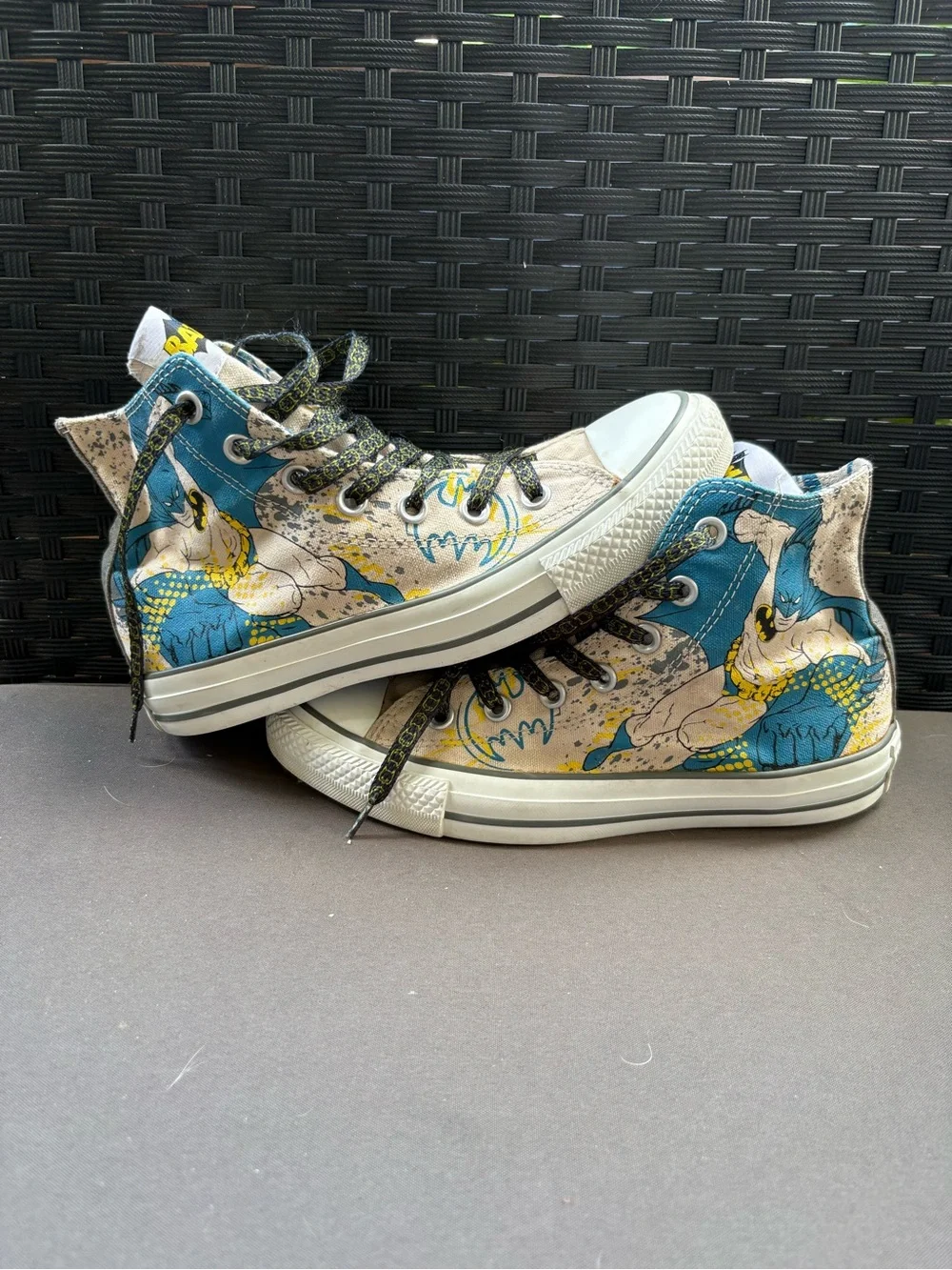Converse Kids Beige and Blue Batman High-Top Sneakers